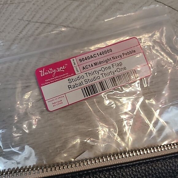 Thirty One Studio Flap Rabat Purse AC14 Midnight Navy Blue Pebble NEW - Picture 2 of 6